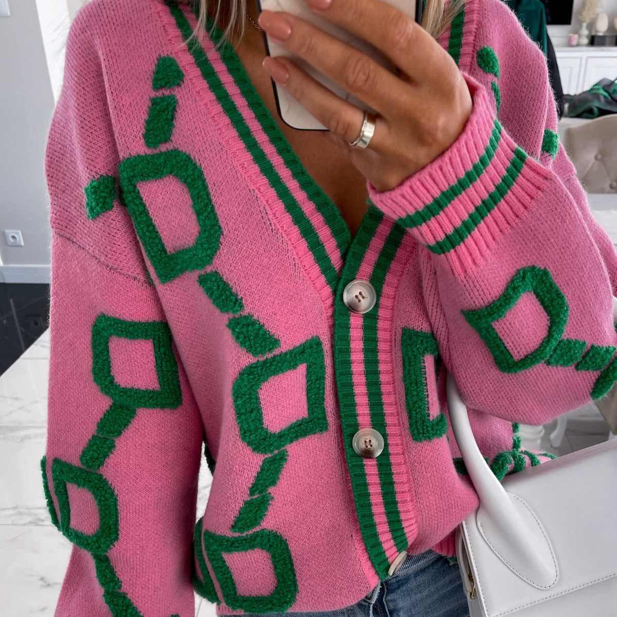 Strickcardigan mit V-Ausschnitt