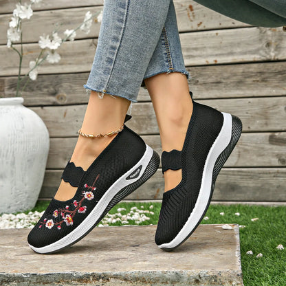 Orthopädische Schuhe mit Blumenmuster