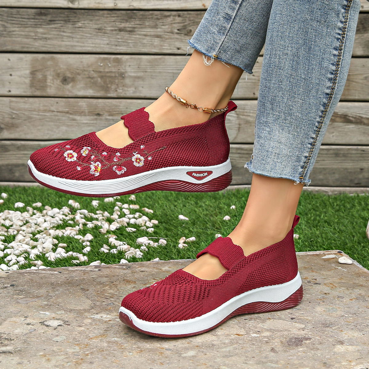 Orthopädische Schuhe mit Blumenmuster