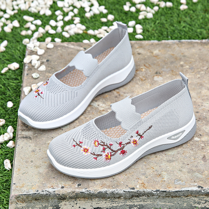 Orthopädische Schuhe mit Blumenmuster