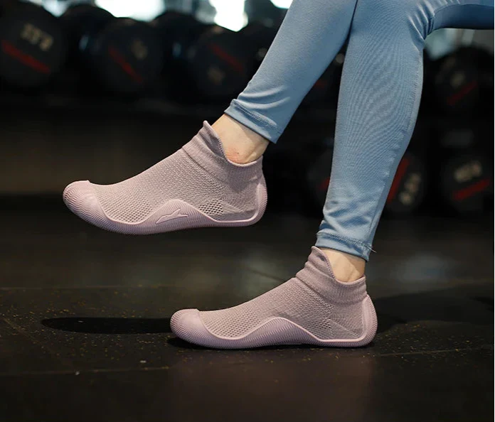 Leichte Barfußschuhe