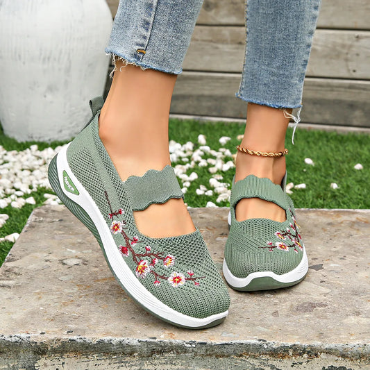 Orthopädische Schuhe mit Blumenmuster